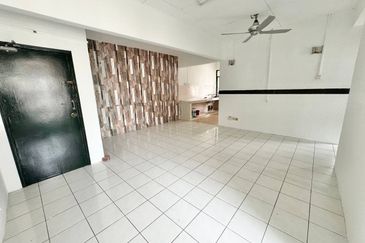 Sri Puteri (Earls Court), Ukay Perdana