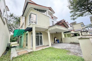 Seksyen 4, Shah Alam