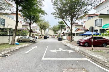 Seksyen 4, Shah Alam