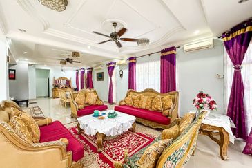 (FACING OPEN) Renovated 2.5 Storey Semi-D Taman Desa Baru 2, Koperasi Cuepacs, Cheras Selangor