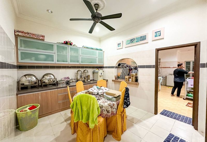 (FACING OPEN) Renovated 2.5 Storey Semi-D Taman Desa Baru 2, Koperasi Cuepacs, Cheras Selangor