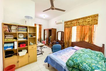 (FACING OPEN) Renovated 2.5 Storey Semi-D Taman Desa Baru 2, Koperasi Cuepacs, Cheras Selangor