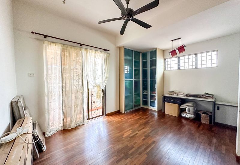 (FACING OPEN) Renovated 2.5 Storey Semi-D Taman Desa Baru 2, Koperasi Cuepacs, Cheras Selangor