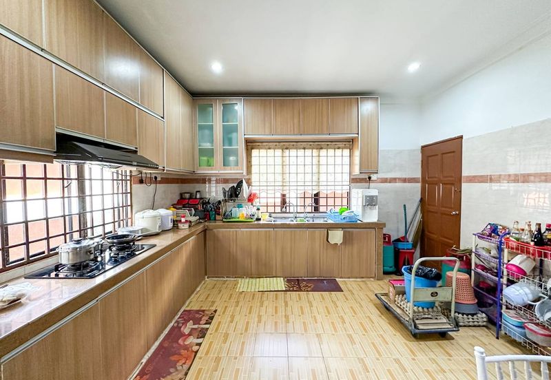 (FACING OPEN) Renovated 2.5 Storey Semi-D Taman Desa Baru 2, Koperasi Cuepacs, Cheras Selangor