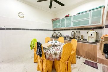 (FACING OPEN) Renovated 2.5 Storey Semi-D Taman Desa Baru 2, Koperasi Cuepacs, Cheras Selangor