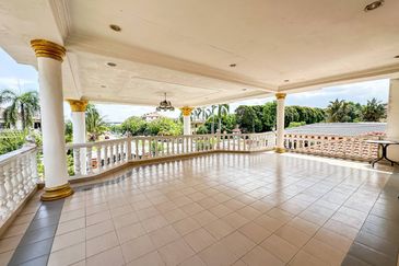 (FACING OPEN) Renovated 2.5 Storey Semi-D Taman Desa Baru 2, Koperasi Cuepacs, Cheras Selangor