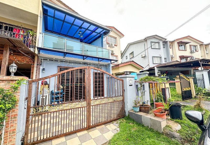 (BALCONY) Gated Guarded Renovated 3 Storey Terrace Taman Selayang Mulia 