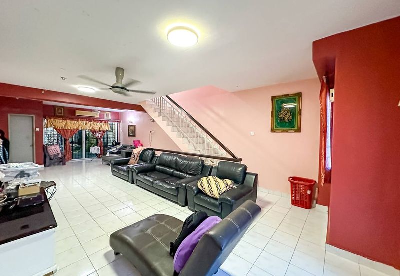 (BALCONY) Gated Guarded Renovated 3 Storey Terrace Taman Selayang Mulia 