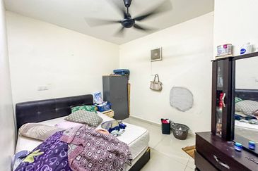 (BALCONY) Gated Guarded Renovated 3 Storey Terrace Taman Selayang Mulia 