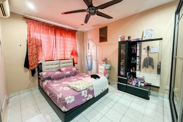 (BALCONY) Gated Guarded Renovated 3 Storey Terrace Taman Selayang Mulia 