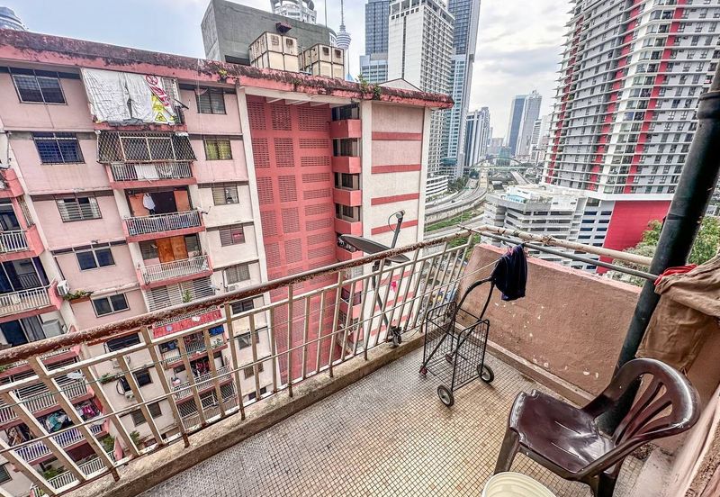 (NEAR LRT) FLAT PKNS Kampung Baru, Kuala Lumpur