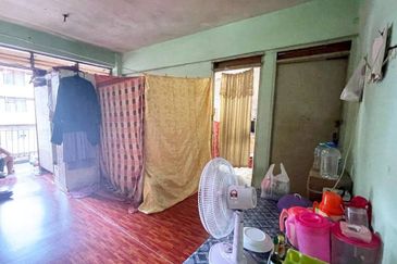 (NEAR LRT) FLAT PKNS Kampung Baru, Kuala Lumpur