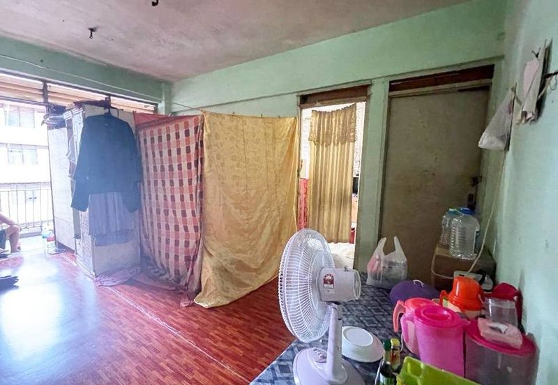 (NEAR LRT) FLAT PKNS Kampung Baru, Kuala Lumpur