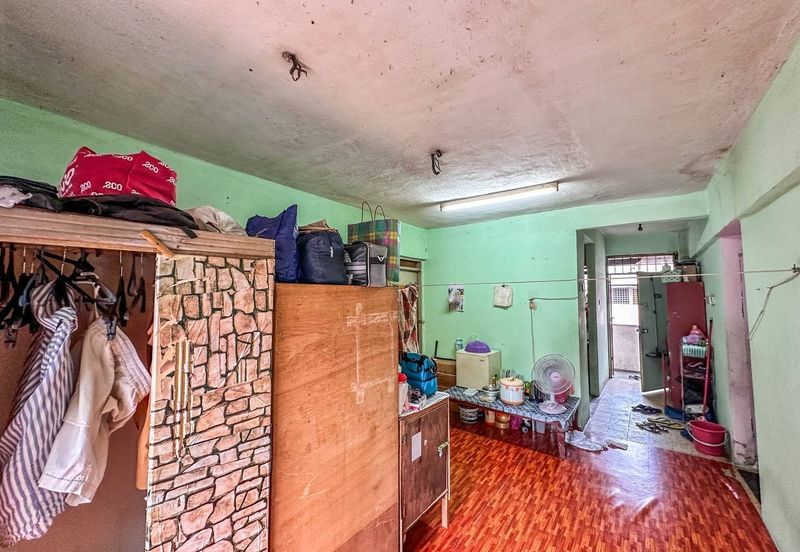 (NEAR LRT) FLAT PKNS Kampung Baru, Kuala Lumpur