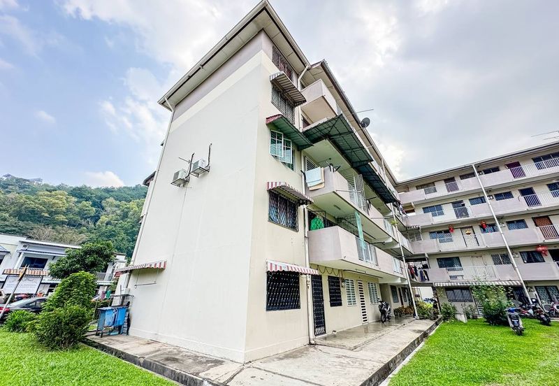 (WELL CONDITION) Flat Seksyen 4, Wangsa Maju Kuala Lumpur
