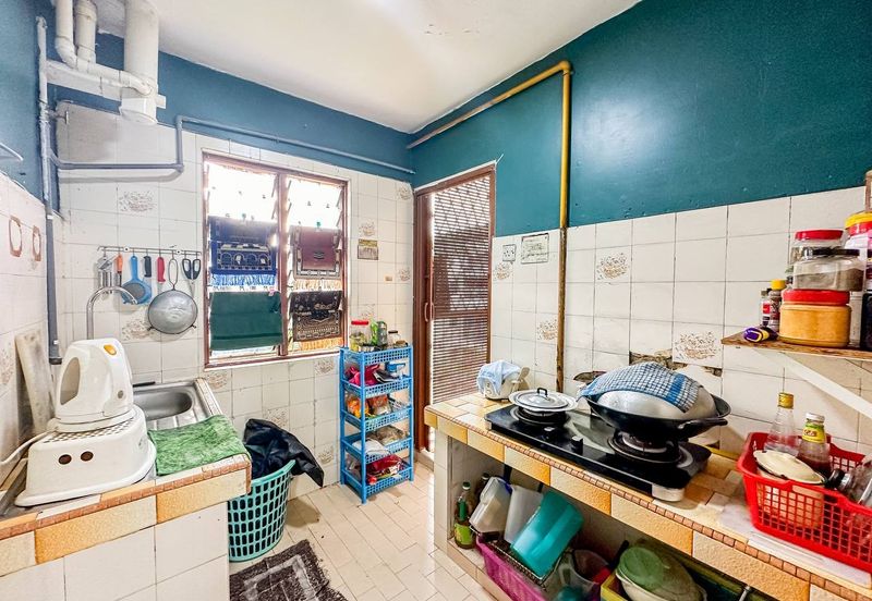 (WELL CONDITION) Flat Seksyen 4, Wangsa Maju Kuala Lumpur