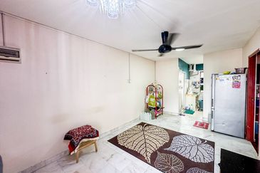 (WELL CONDITION) Flat Seksyen 4, Wangsa Maju Kuala Lumpur