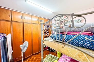 (WELL CONDITION) Flat Seksyen 4, Wangsa Maju Kuala Lumpur