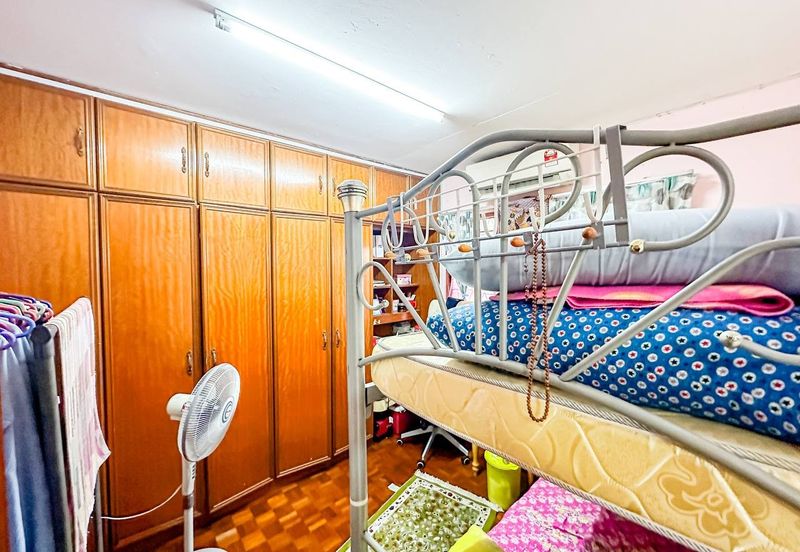 (WELL CONDITION) Flat Seksyen 4, Wangsa Maju Kuala Lumpur