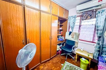 (WELL CONDITION) Flat Seksyen 4, Wangsa Maju Kuala Lumpur