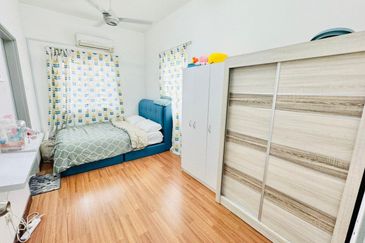 (RENOVATED) Endlot 2 Storey Terrace Ceri 3 @ Bandar Hillpark Puncak Alam 