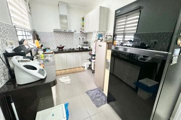 (RENOVATED) Endlot 2 Storey Terrace Ceri 3 @ Bandar Hillpark Puncak Alam 