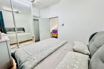 (RENOVATED) Endlot 2 Storey Terrace Ceri 3 @ Bandar Hillpark Puncak Alam 