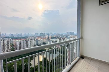 (CORNER) Renovated Suasana Lumayan Condominium Bandar Sri Permaisuri Cheras Kuala Lumpur