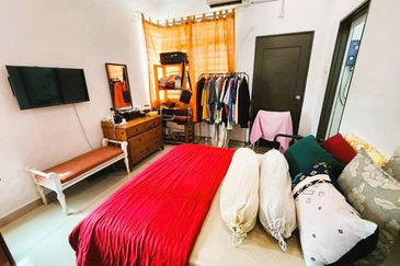 (CORNER LOT) Renovated 2 Storey Pines 2, Bandar Hillpark, Puncak Alam