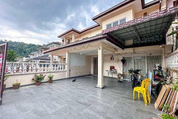 (RENOVATED) Intermediate 2 Storey Terrace House Taman Bukit Indah Fasa 3, Ampang
