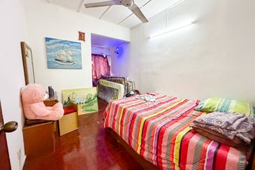 (RENOVATED) Intermediate 2 Storey Terrace House Taman Bukit Indah Fasa 3, Ampang