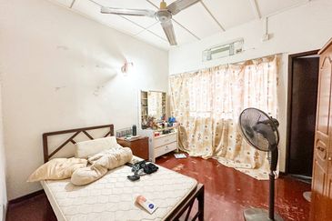 (RENOVATED) Intermediate 2 Storey Terrace House Taman Bukit Indah Fasa 3, Ampang