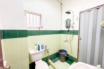 (RENOVATED) Intermediate 2 Storey Terrace House Taman Bukit Indah Fasa 3, Ampang