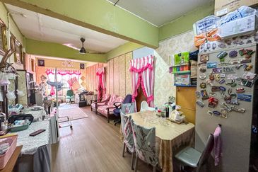 (GOOD INVESTMENT) 𝐅𝐥𝐚𝐭 𝐓𝐚𝐦𝐚𝐧 𝐁𝐮𝐤𝐢𝐭 𝐌𝐞𝐰𝐚𝐡 𝐁𝐥𝐨𝐜𝐤 A, 𝐊𝐚𝐣𝐚𝐧𝐠 𝐒𝐞𝐥𝐚𝐧𝐠𝐨𝐫