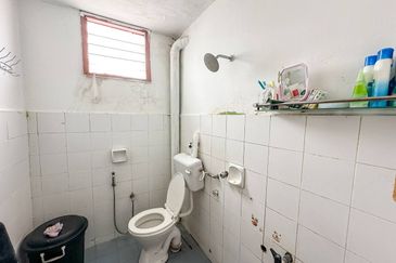 (RENOVATED) Endlot Pangsapuri Kayangan Taman Kajang Utama Kajang 