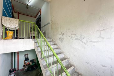 (RENOVATED) Endlot Pangsapuri Kayangan Taman Kajang Utama Kajang 