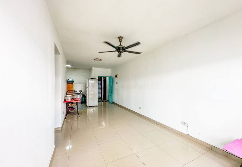 (GATED GUARDED) Laksamana Puri Condominium, Batu Caves