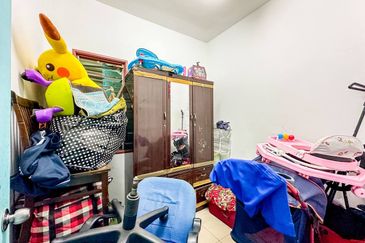 (GATED GUARDED) Laksamana Puri Condominium, Batu Caves