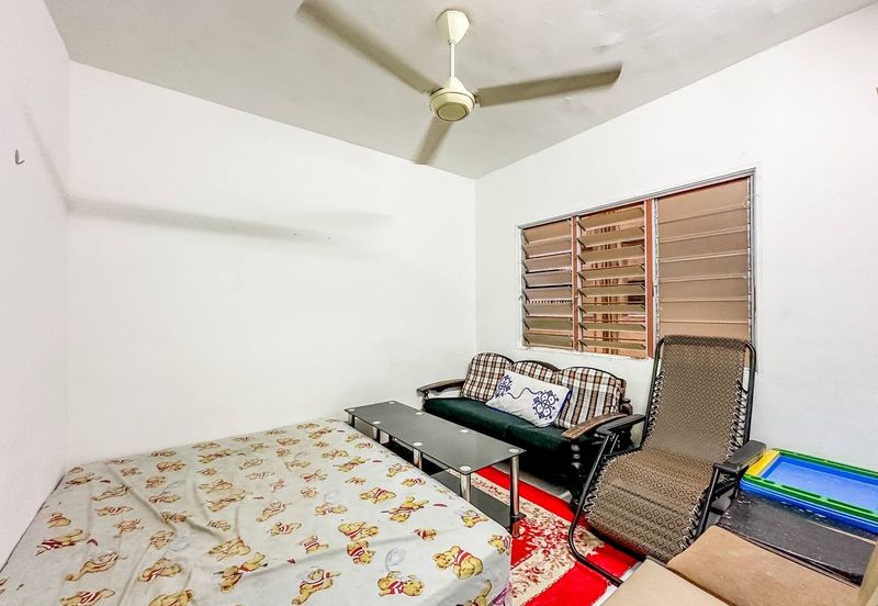 (GATED GUARDED) Laksamana Puri Condominium, Batu Caves