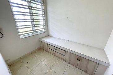 (GATED GUARDED) 2 Storey Semi-D Greenhill Residence Seksyen U10 Shah Alam