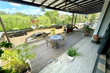 (GATED GUARDED) Fully Renovated & Extended 2.5 Storey Super Link Terrace CYPRUS, USJ Heights, Subang Jaya