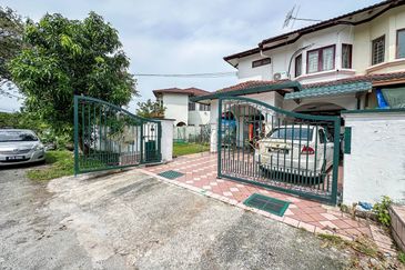 (FREEHOLD) Corner Lot 2 Storey Terrace USJ 6 Subang Jaya