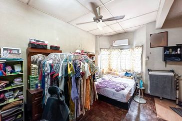 (FREEHOLD) Corner Lot 2 Storey Terrace USJ 6 Subang Jaya