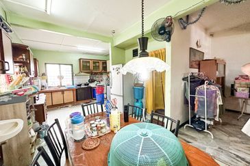 (FREEHOLD) Corner Lot 2 Storey Terrace USJ 6 Subang Jaya