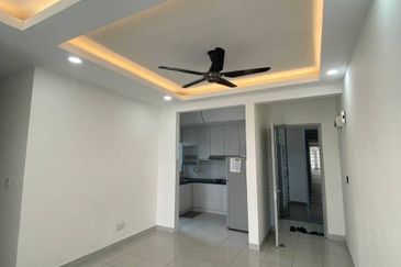 (CORNER UNIT) Fully Furnished Danau Perintis Apartment, Puncak Alam