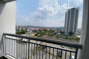 (CORNER UNIT) Fully Furnished Danau Perintis Apartment, Puncak Alam