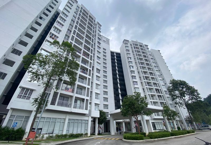 (CORNER UNIT) Fully Furnished Danau Perintis Apartment, Puncak Alam
