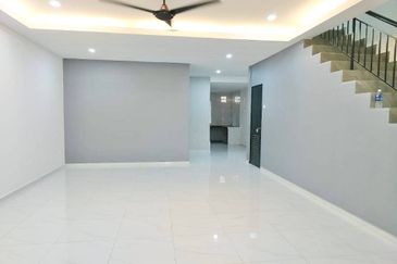(FREEHOLD) 2 Storey Terrace Taman Seri Mahkota Aman, Kuantan, Pahang