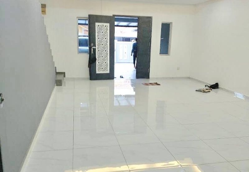 (FREEHOLD) 2 Storey Terrace Taman Seri Mahkota Aman, Kuantan, Pahang