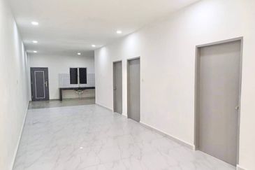 (FULLY REFURBISHED) Single Storey Jalan Mekar, Ayer Hitam, Johor